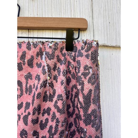 Free People One Pink Cheetah Sequin Festival Mini Skirt Size 2 NWT - Picture 4 of 10